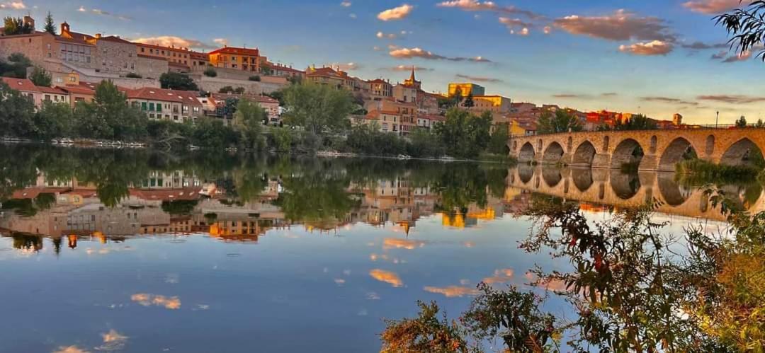 A Los Ojos Del Rio Duero Lägenhet Zamora Exteriör bild